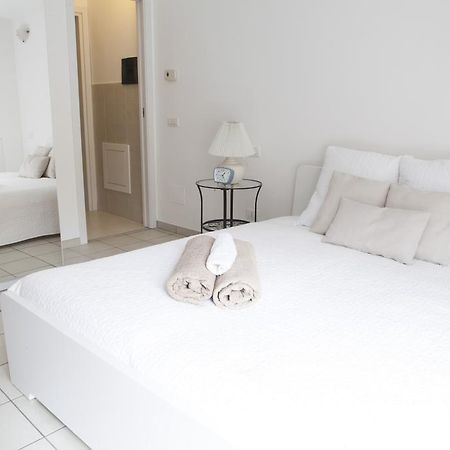 Alessia'S Flat - Loreto Milan Bagian luar foto
