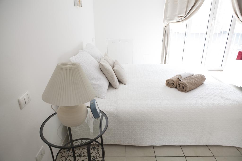 Alessia'S Flat - Loreto Milan Bagian luar foto