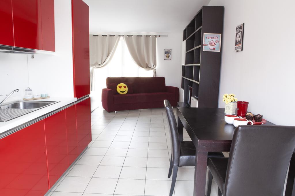 Alessia'S Flat - Loreto Milan Bagian luar foto